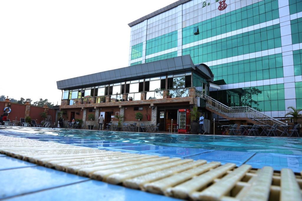 La Grande Hotel カンパラ エクステリア 写真